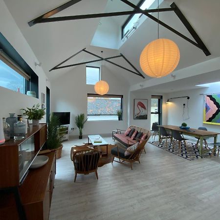 May Road, Stylish Townhouse Туикнем Экстерьер фото